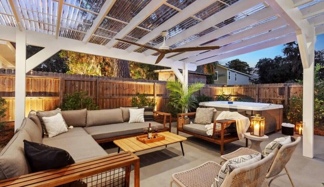 Luxe Modern Home | Private Hot Tub