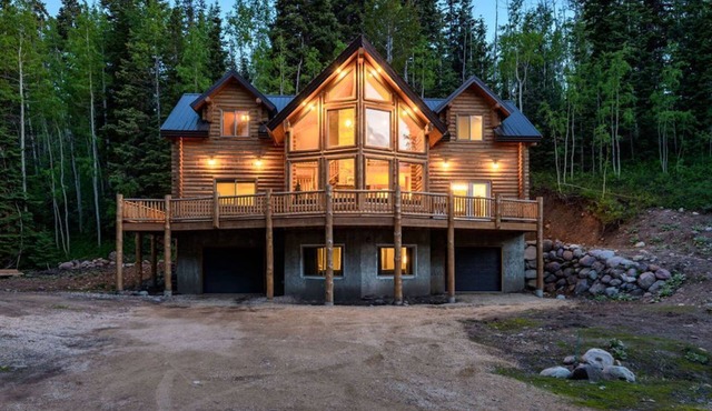 Luxe Mountain Cabin Escape & Outdoor Adventure | 27 mi to Park City Sundance