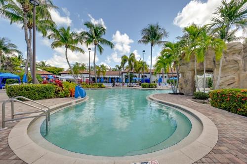 Luxe Naples Bay Resort Condo Near Fifth Ave!