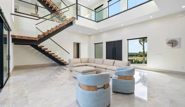 LUXE NEW 6 BDRM BEACH HOUSE W/STUNNING VIEWS/PRIVATE POOL/SPA/PUTTING GRN/GYM