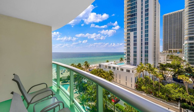 Luxe Oceanfront Condo in Hollywood Beach
