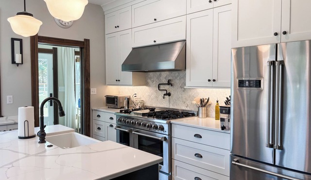 Luxe on Fourth - Walk to IU, Downtown & Kirkwood