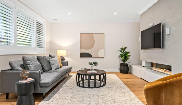 Luxe Parkside Hampton Home