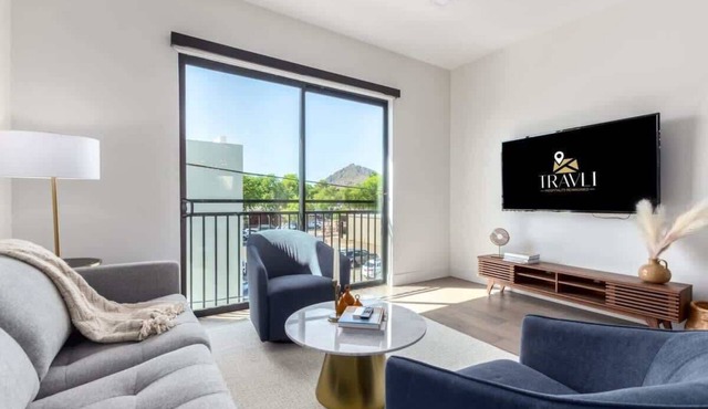 Luxe Penthouse w/Camelback Views | Old Town