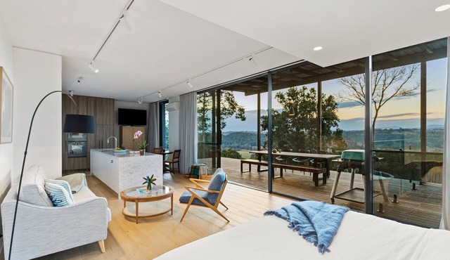 Luxe Pool Villa private plunge pool. PET on request. No Kids. Sleep 2 people.