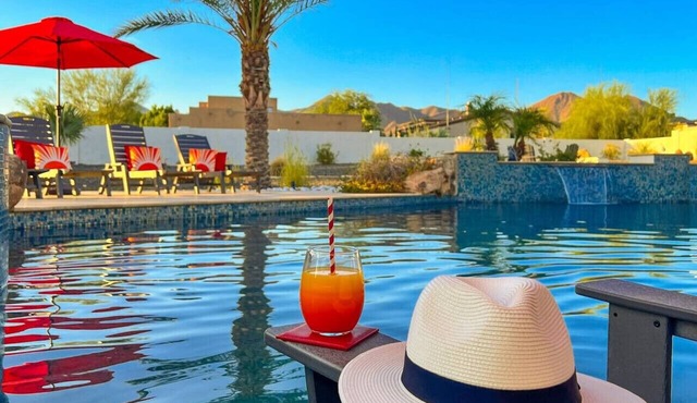 Luxe Resort | Heated Pool+Spa | 5 Bedrooms