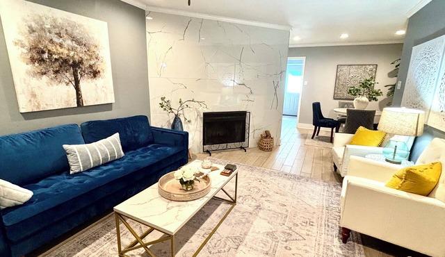 Luxe Retreat near Mall, LSU & DT Two ensuites