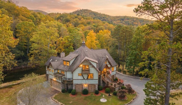 Luxe Riverfront Escape with Panoramic Mountain Views + Pickleball Court