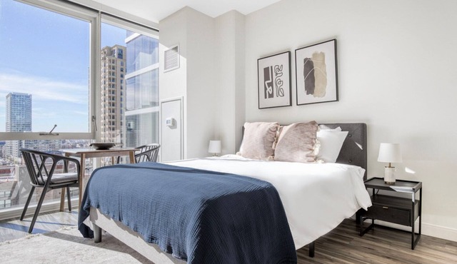 Luxe South Loop Studio w/Lounge, Pool & Gym nr Grant Park, by Blueground