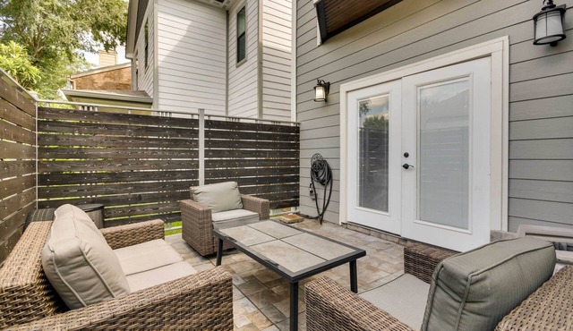 Luxe Southwest Houston Home w/Balconies & Patio!