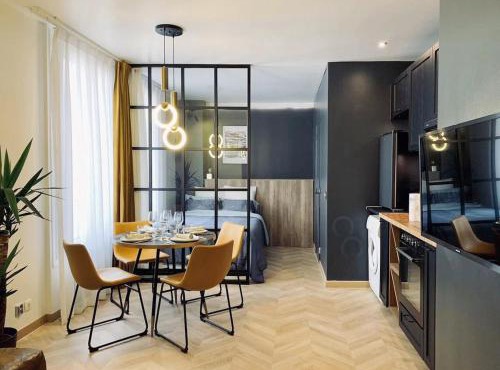 Luxe studio 10min metro from the Center of Paris