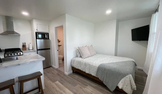 Luxe Studio near SPAC & Racetrack