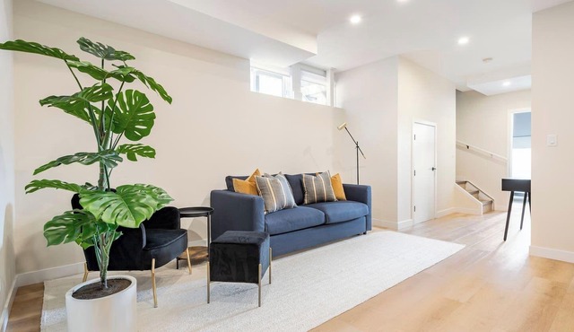 Luxe Suite in Trendy Ramsay