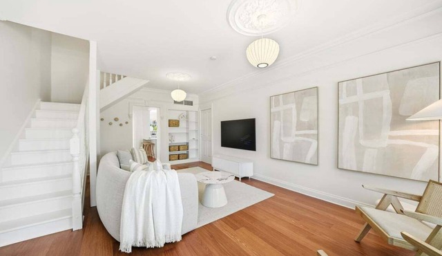 Luxe Townhouse Retreat