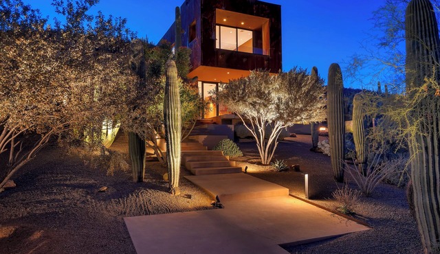 Luxe Tucson 3-Acre Secluded Modern Retreat with Pool + Spa