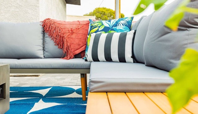Luxe Vegas Retreat: Private Patio | Modern Studio