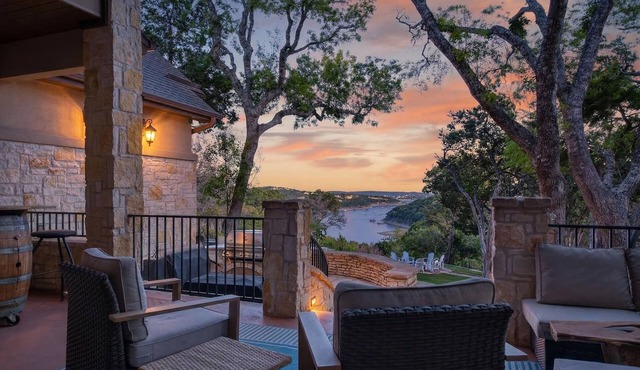 Luxe Villa + Epic Lake Views, Wine Room, Golf Cart
