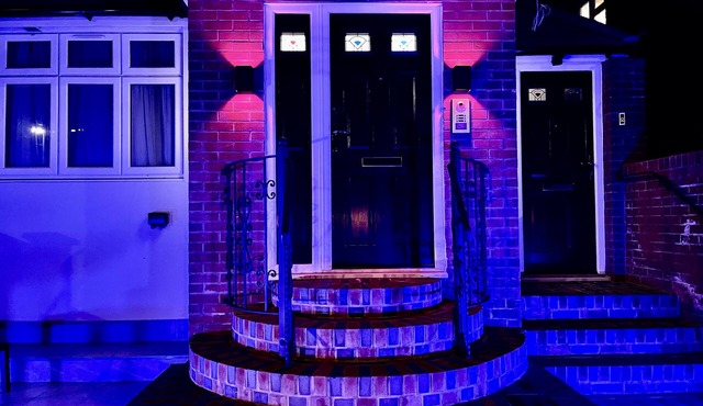 Luxe Villa with 6 En-suite Bedrooms in West London - Wembley Stadium 5KM