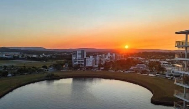 Luxe Waterfront 3BR Retreat by Harbour Town