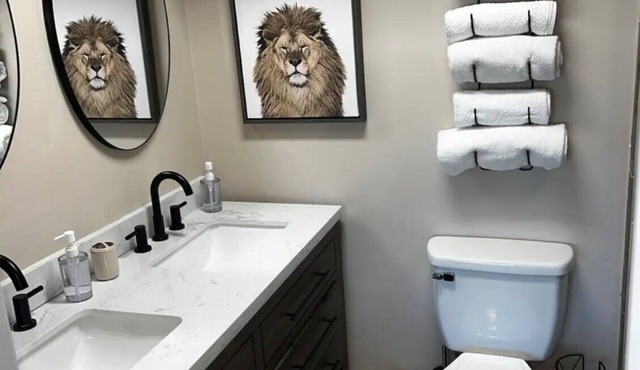 Luxe Waterfront home near beach