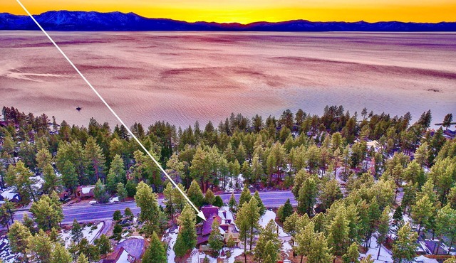 Luxe141 Spacious Luxury Log Cabin