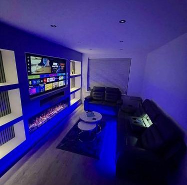 Luxeliving The Larch Residence