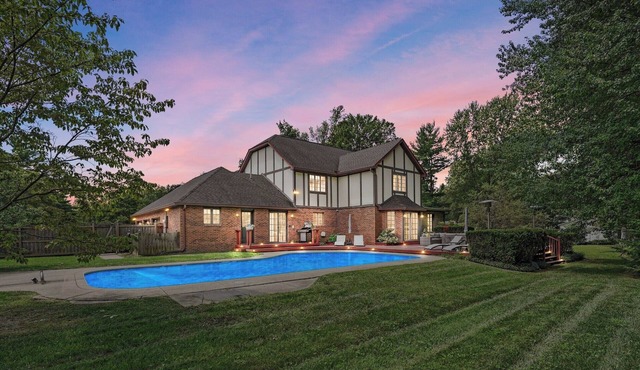 LuxeVilla Pool GameZone Sleeps14 Kid & Pet Friendly