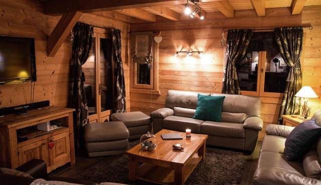 Luxieuze Chalet near the center of Morzine with sauna and hot tub