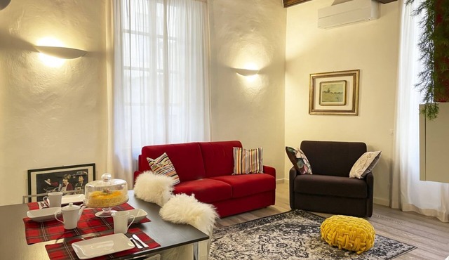 LuxRent Apartment Castello