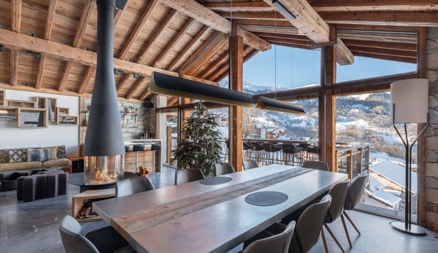 Luxury chalet with sauna in Saint-Martin-de-Belleville