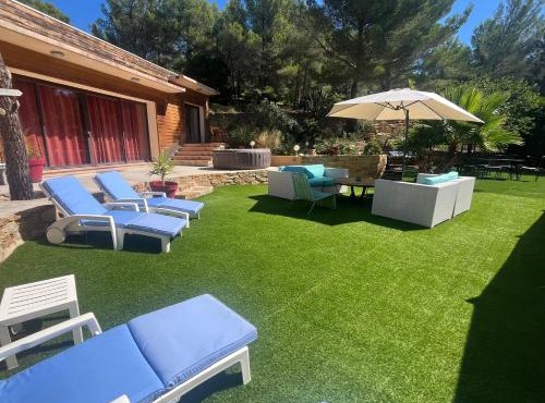 Luxueuse Villa avec Piscine et jacuzzi sur les hauteurs de La Ciotat