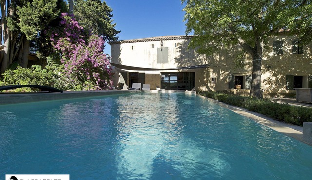 Luxueux mas au Calme Avec Piscine au Cailar