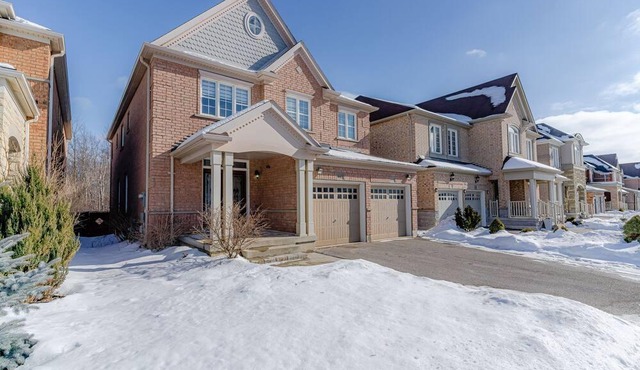 Luxurious House near Fairy Lake Park
