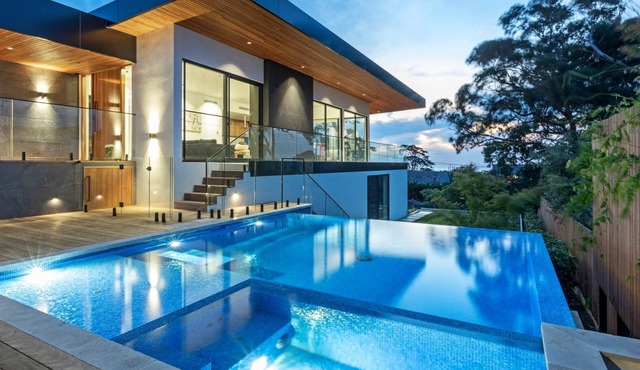 Luxuria - Beleura Hill