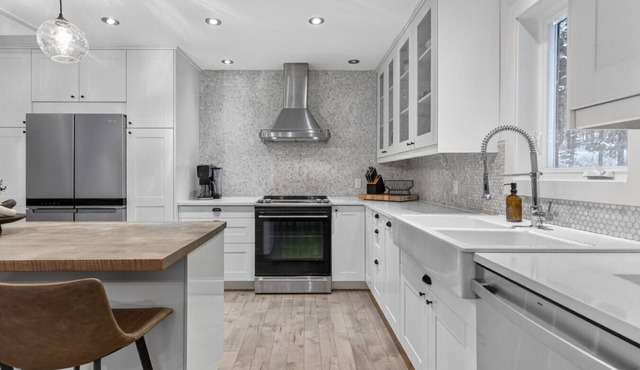 Luxurious Scandinavian Golf Chalet + Private Spa
