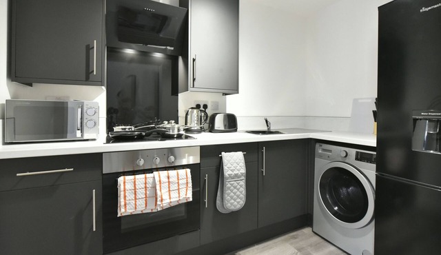 Luxurious 1 Bedroom Apartment