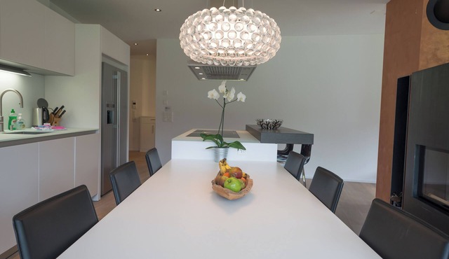 Luxurious 130m2 apartment (3.5 rooms).