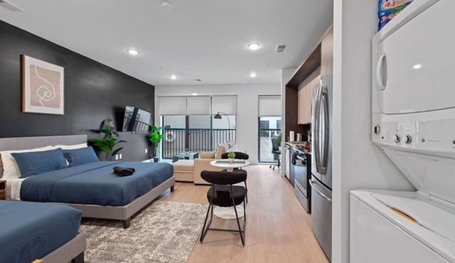 Luxurious 2 Bed Suite—in OTR Cincinnati!