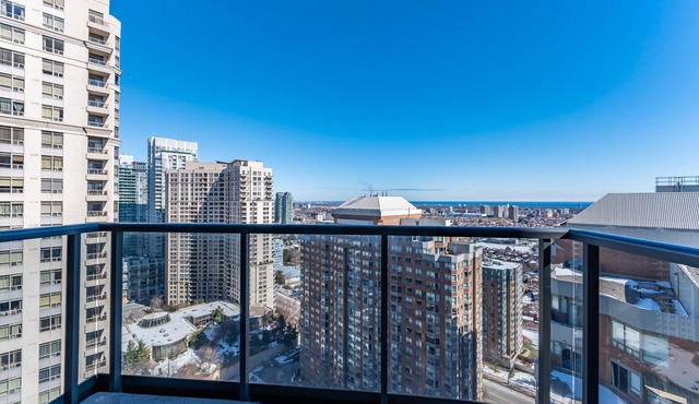 Luxurious 2 Bedroom Condo