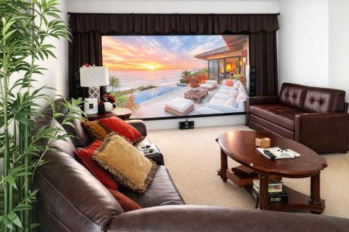 Luxurious 2BR Movie Theater Game Room Full Kitchen Gym