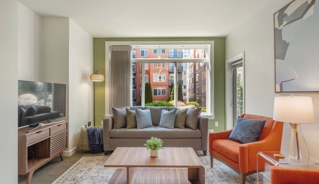 Luxurious 2BR Oasis in the Heart of Seattle!
