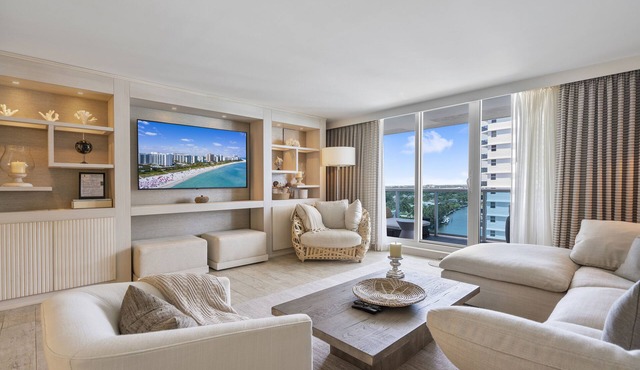 Luxurious 3/3 Ocean View Condo 1107 - Located at 1 Hotel & Homes South Beach