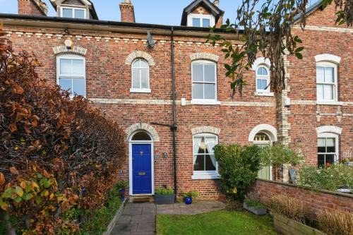 Luxurious 3 bed 1 Bath Stay Ideal for Families and Contractors