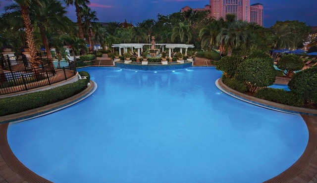 Luxurious 3 bedroom/3 bath at Marriott's Lakeshore Reserve. Book Now!