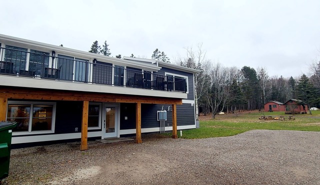 Luxurious 3 bedroom 3 bathroom new construction house on the Beautiful north shore of Lake Superior