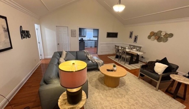 Luxurious 3-bedroom 3-baths bungalow in tranquil Mint Hill with AC
