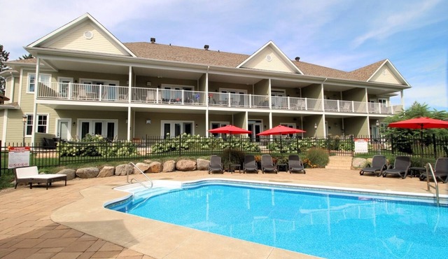 Luxurious 3 bedroom condo. 2 minutes from beautiful Mont Bromont. CITQ#248275