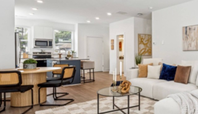 Luxurious 3-bedroom townhome in Atlanta