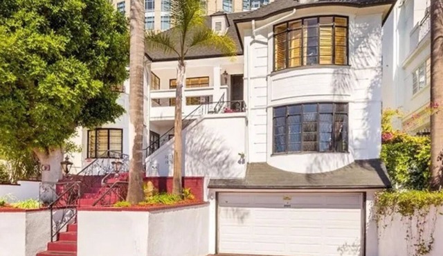 Luxurious 3-Bedroom Westwood Gem