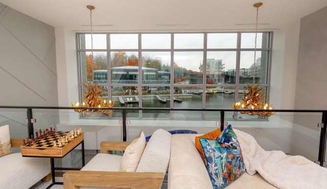 Luxurious 3-Story Retreat with Private Dock at Friday Harbour Resort